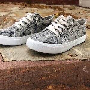 Jellypop Kory Snake Sneakers